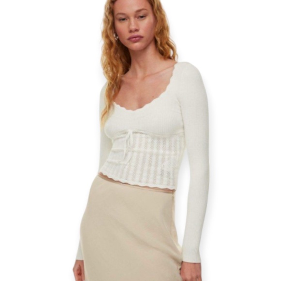 Aritzia Wilfred Soloist Sweater Long Sleeve Birch Cream SZ Medium - Picture 2 of 10